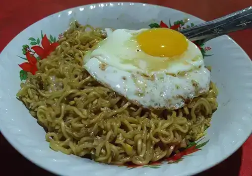 Mie-Goreng-Telor